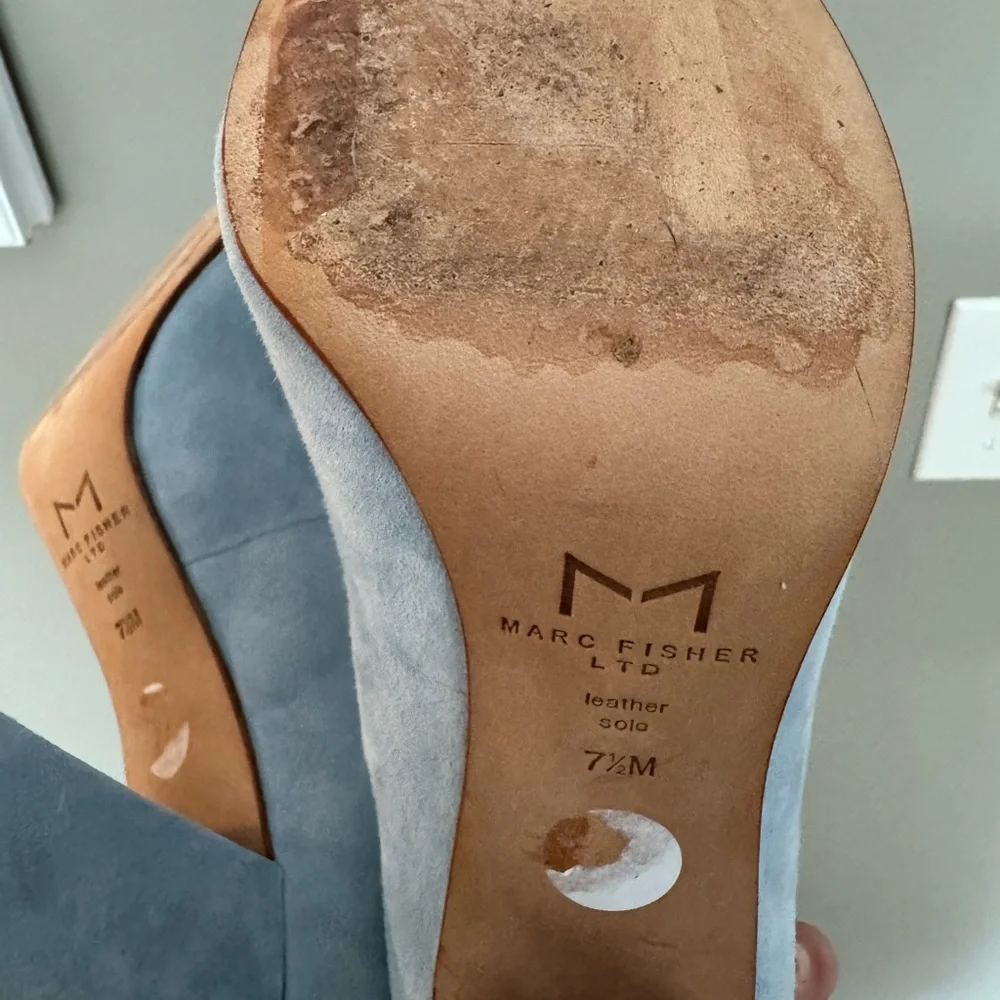 Marc Fisher Light Blue Suede Block Heels - Picture 3 of 3